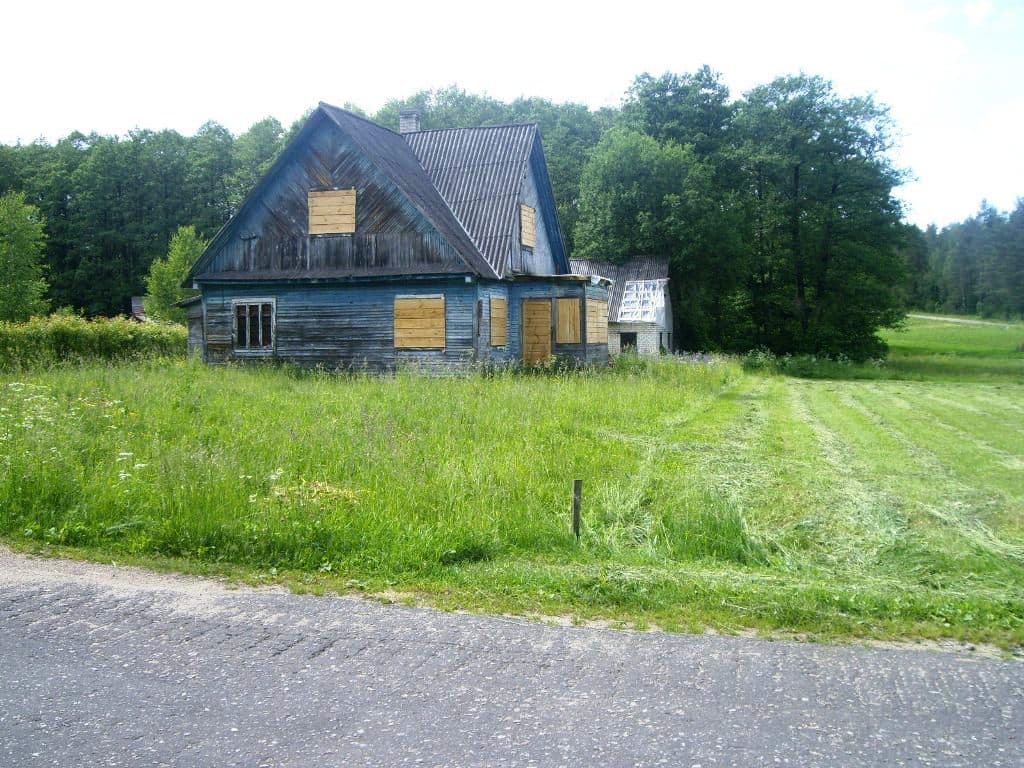 Namas Krūminių k., Varėnos raj., Pardavimui